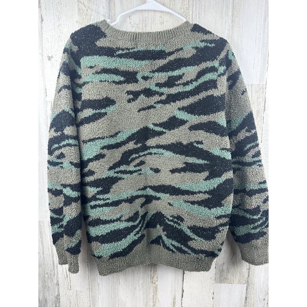 NEW‎ Barefoot Dreams CozyChic Seaside Crew Neck Pullover Camo Sweater Womens L - Picture 2 of 12